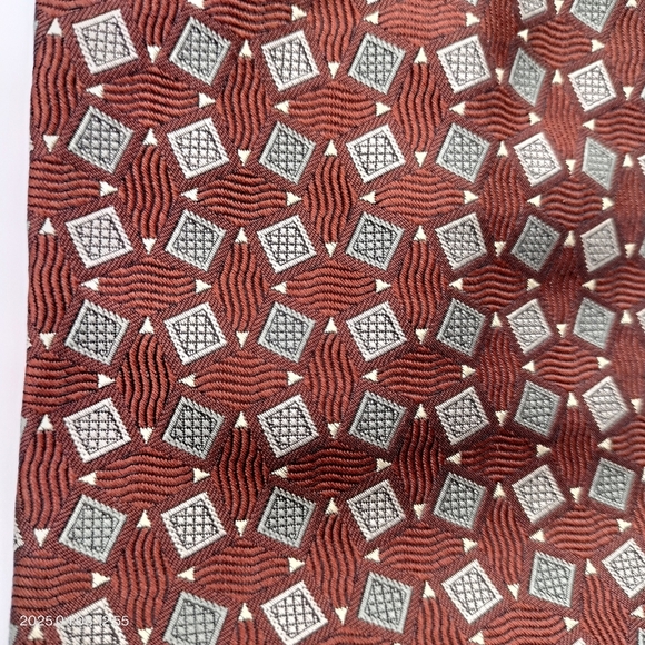 Trendy GENESIS Imported Silk Necktie Tie Rust Gray Geometric Square Jacquard - Picture 7 of 8